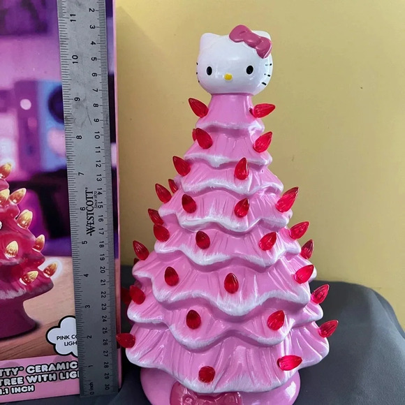 Hello Kitty Pink Ceramic Christmas Tree with Lights 11” NEW - Picture 4 of 7